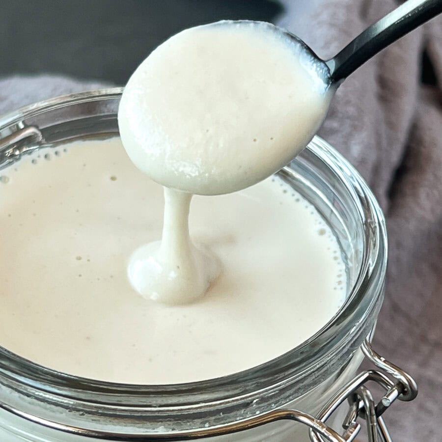 Quick & Easy Vegan Cream