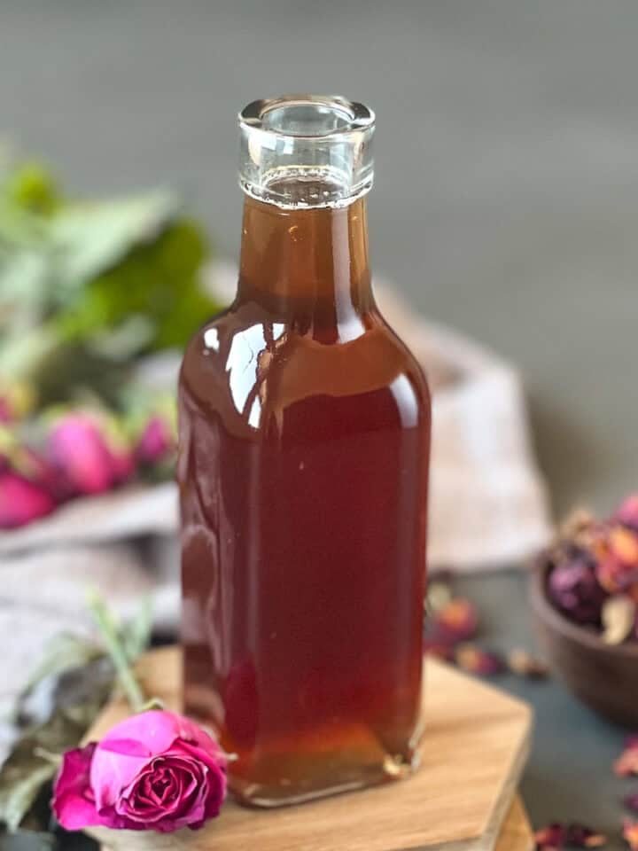 Vanilla Simple Syrup (Ready in 15 Minutes)